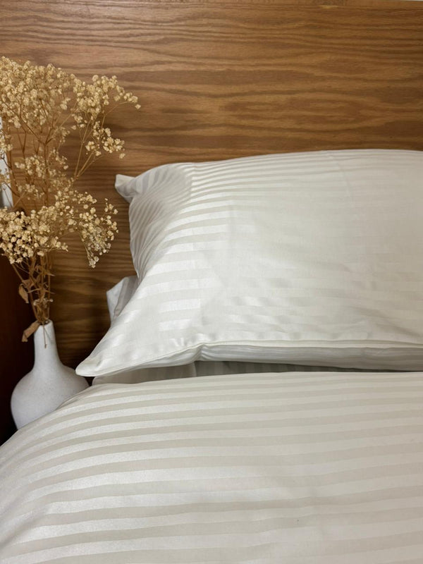Creamy Stripe Bedsheet