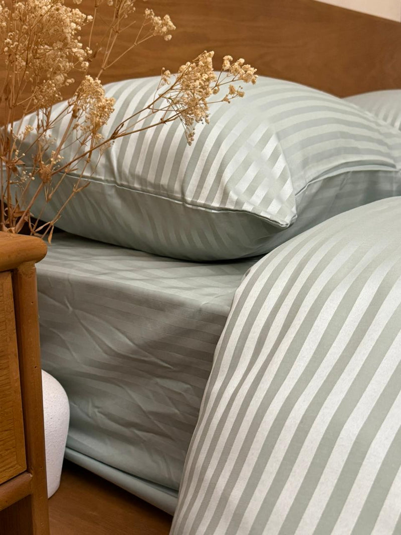 Light Pistachio Stripe Set Bedsheet + Duvet cover